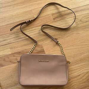 Vintage Michael Kors Blush Jet Set Crossbody Bag with Gold Adjustable Chain